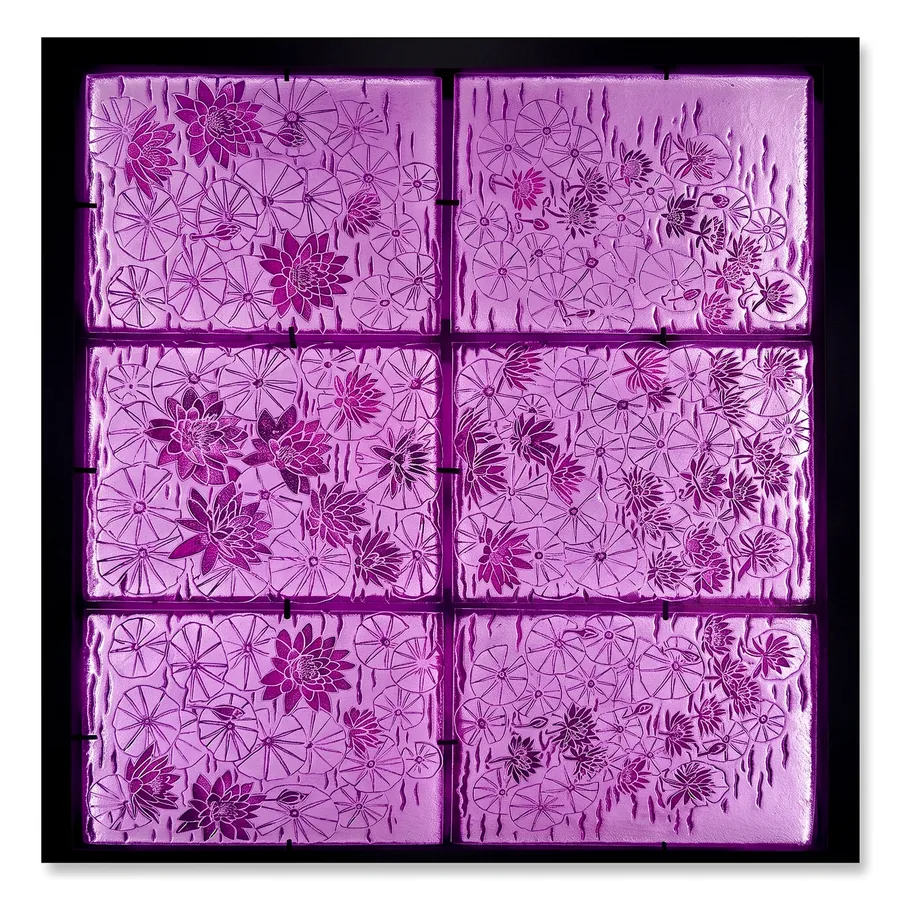 Plate XXXI from Compassion, a glass artwork by Trish Duggan