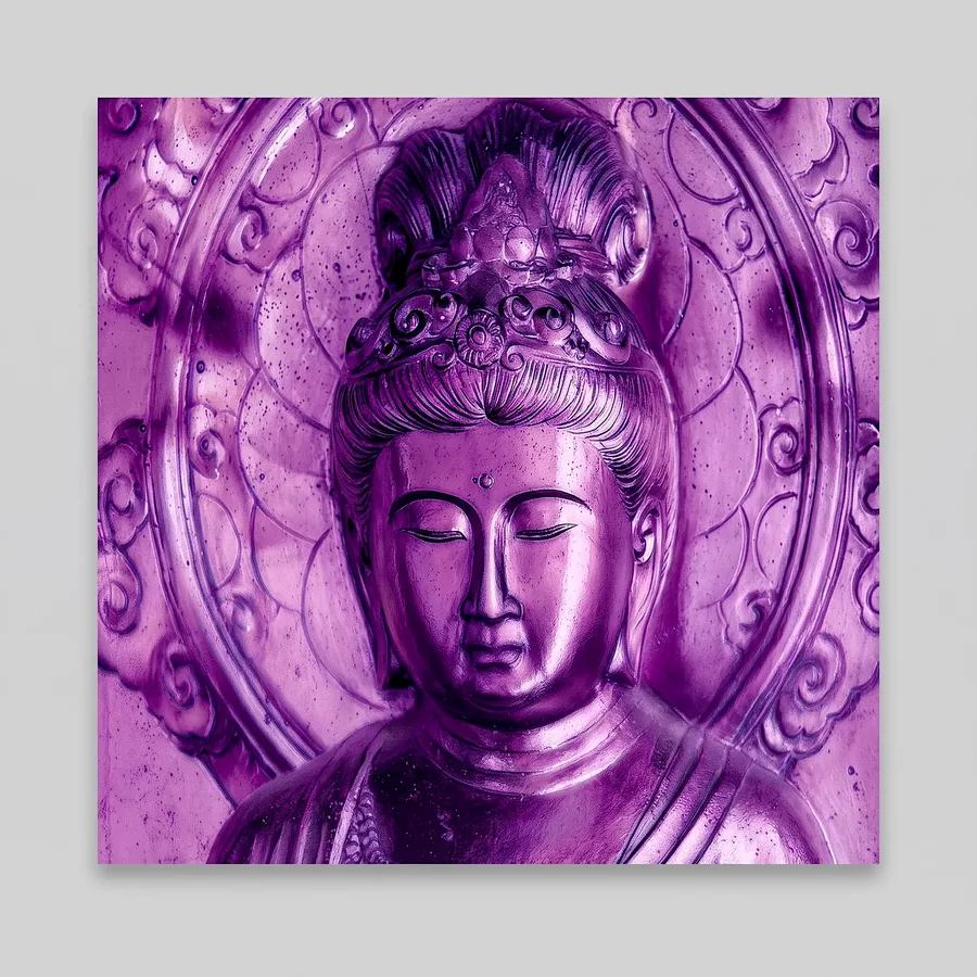 Plate XXXIV from Compassion, a glass artwork by Trish Duggan